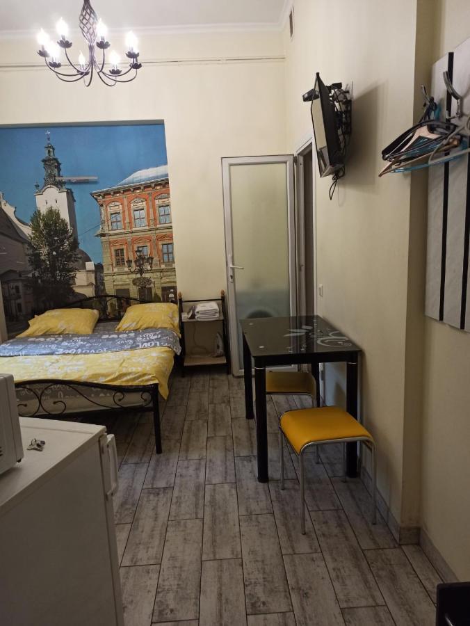 Smart Yellow Apartment-15 Хв Від Жд Вокзалу Leópolis Exterior foto